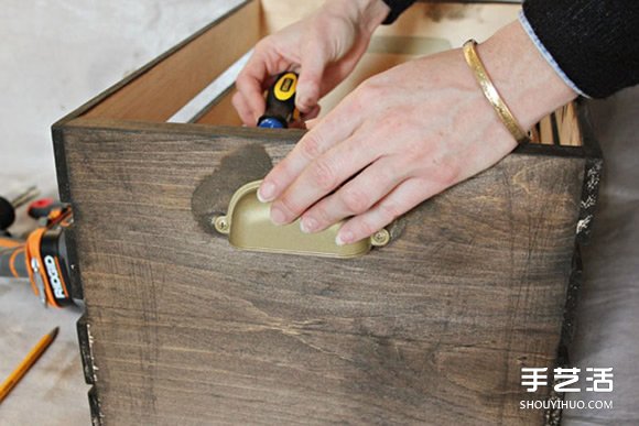 自制板條箱收納柜 收納柜的制作方法圖解教程 -  rpnrmr.com