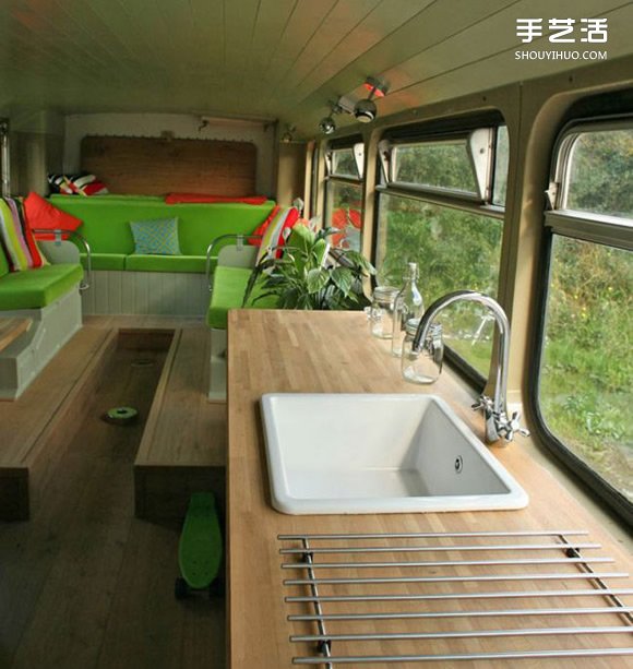 報(bào)廢雙層巴士改造翻新而成的真正汽車旅館 -  rpnrmr.com