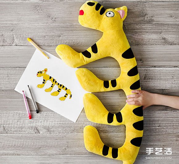 想像成真！IKEA將孩子們的畫制作成毛絨玩具 -  rpnrmr.com