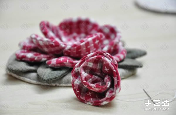 手工布藝玫瑰花零錢包DIY制作教程帶圖紙 -  rpnrmr.com