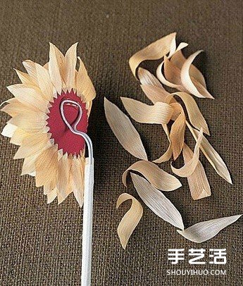 玉米葉制作花朵的方法 玉米葉DIY仿真花教程 -  rpnrmr.com
