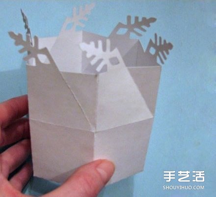 圣誕節(jié)禮盒包裝制作 漂亮雪花紙盒的折法圖解 -  rpnrmr.com