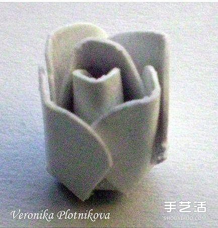 硬紙片折紙玫瑰花的方法 玫瑰花的折法步驟圖 -  rpnrmr.com