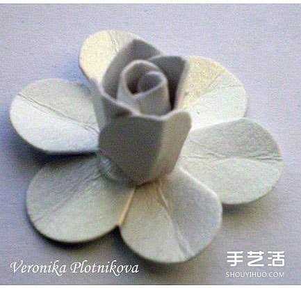 硬紙片折紙玫瑰花的方法 玫瑰花的折法步驟圖 -  rpnrmr.com