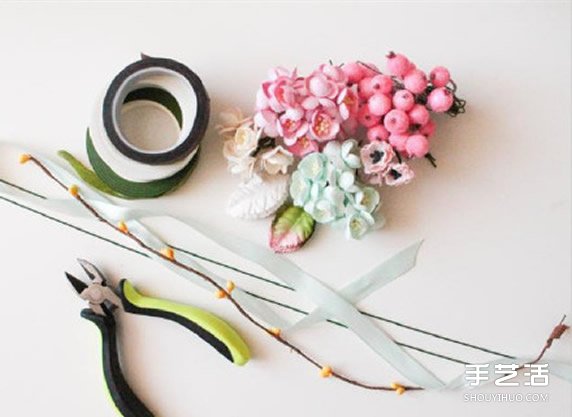 新娘花環(huán)DIY制作方法 自制花環(huán)頭飾圖解教程 -  rpnrmr.com