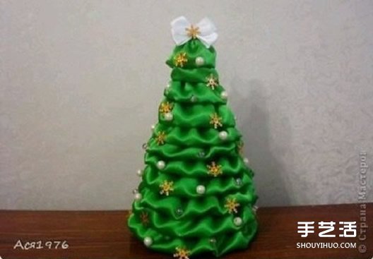 簡(jiǎn)單立體絲綢圣誕樹的制作方法圖解教程 -  rpnrmr.com