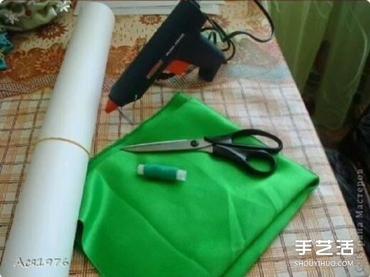 簡(jiǎn)單立體絲綢圣誕樹的制作方法圖解教程 -  rpnrmr.com