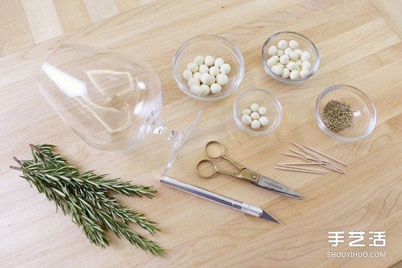 高腳玻璃杯DIY手工制作浪漫雪景造型杯的方法 -  rpnrmr.com