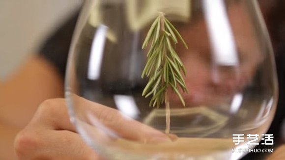 高腳玻璃杯DIY手工制作浪漫雪景造型杯的方法 -  rpnrmr.com