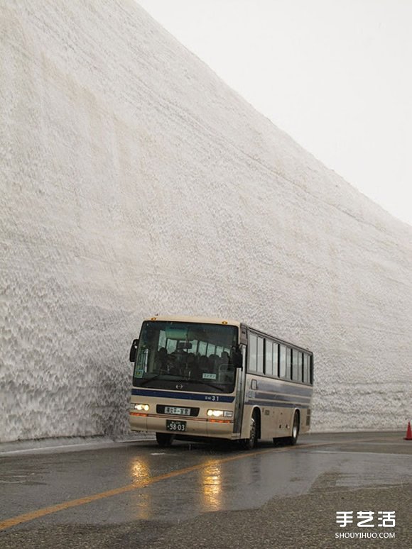 高達(dá)20米的雪墻 日本雪壁奇景震撼你的感官 -  rpnrmr.com