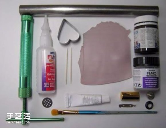 用軟陶或粘土DIY制作編織風(fēng)愛心胸針的方法 -  rpnrmr.com