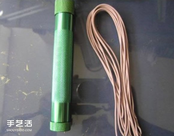 用軟陶或粘土DIY制作編織風(fēng)愛心胸針的方法 -  rpnrmr.com