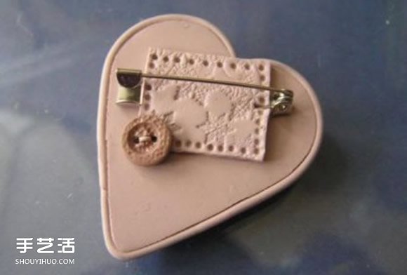 用軟陶或粘土DIY制作編織風(fēng)愛心胸針的方法 -  rpnrmr.com