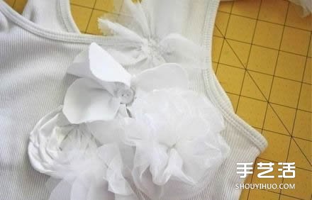 背心改造：加上裝飾花邊 外穿效果也很贊哦 -  rpnrmr.com