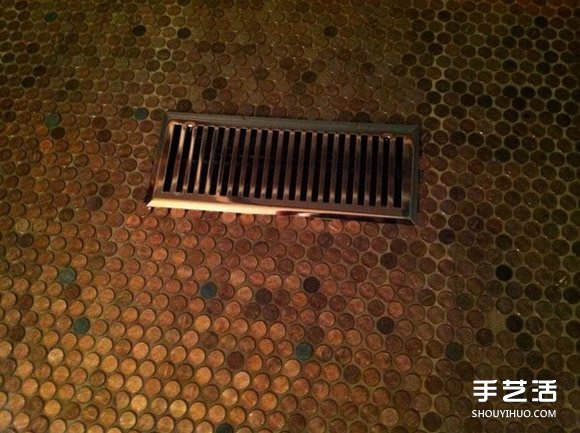 幾萬(wàn)個(gè)一分錢硬幣鋪成地板 金閃閃的好土豪啊 -  rpnrmr.com
