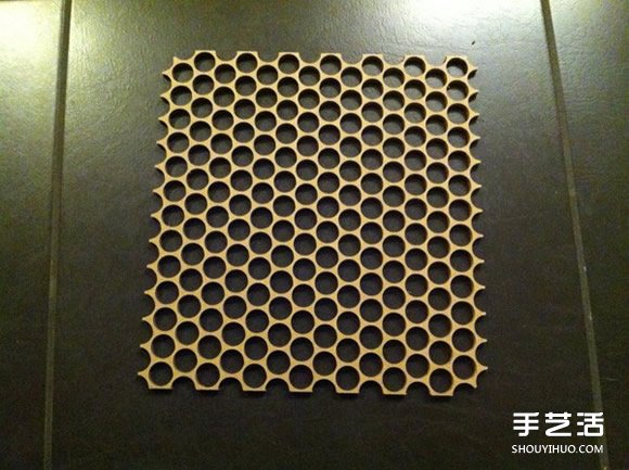 幾萬(wàn)個(gè)一分錢硬幣鋪成地板 金閃閃的好土豪啊 -  rpnrmr.com