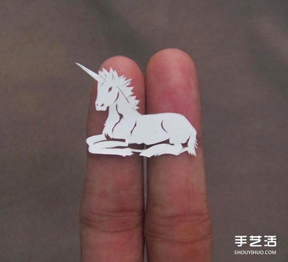 精致到令人驚嘆的剪紙藝術(shù) 連羽毛都能躍然紙上 -  rpnrmr.com