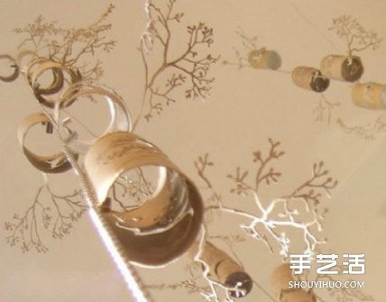 自制掛飾：衛(wèi)生紙卷筒剪出枝椏叢生的感覺(jué) -  rpnrmr.com