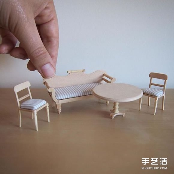 她辭退律師工作 只為完成制作微型家具的夢想 -  rpnrmr.com