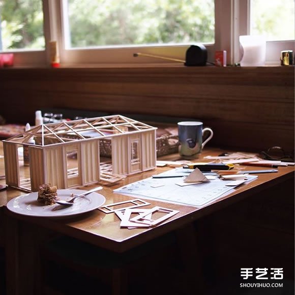 她辭退律師工作 只為完成制作微型家具的夢想 -  rpnrmr.com