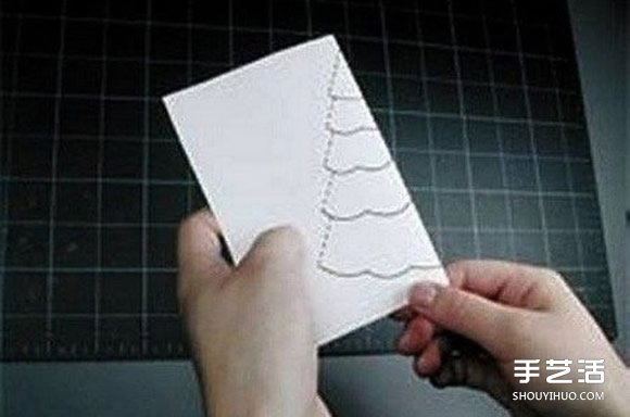 圣誕節(jié)立體圣誕樹賀卡制作方法 詳細(xì)圖解步驟 -  rpnrmr.com