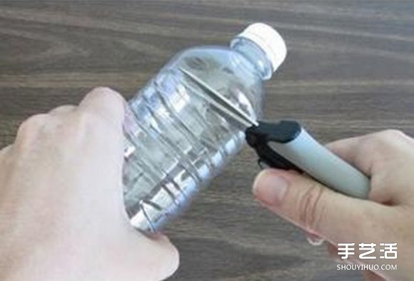 幼兒園花朵制作方法 礦泉水瓶做花朵的步驟圖 -  rpnrmr.com