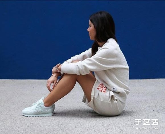 女生運(yùn)動(dòng)鞋休閑搭配 反璞歸真的最新時(shí)尚潮流 -  rpnrmr.com