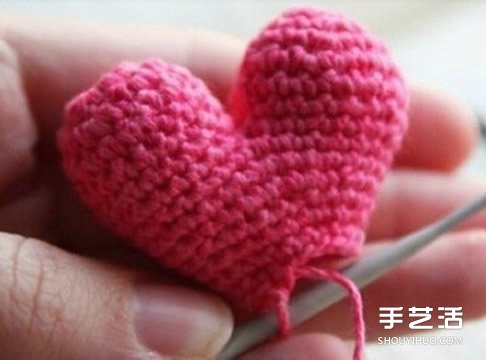 鉤針愛心圖解教程 立體愛心鉤針制作步驟圖 -  rpnrmr.com
