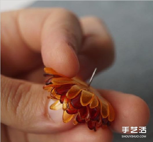 塑料花怎么做 美麗的塑料花頭繩DIY手工制作 -  rpnrmr.com