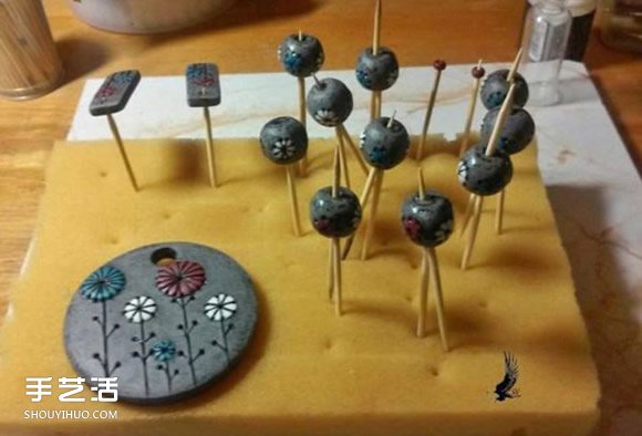 軟陶項(xiàng)鏈的制作方法 超輕粘土項(xiàng)鏈DIY步驟圖解 -  rpnrmr.com