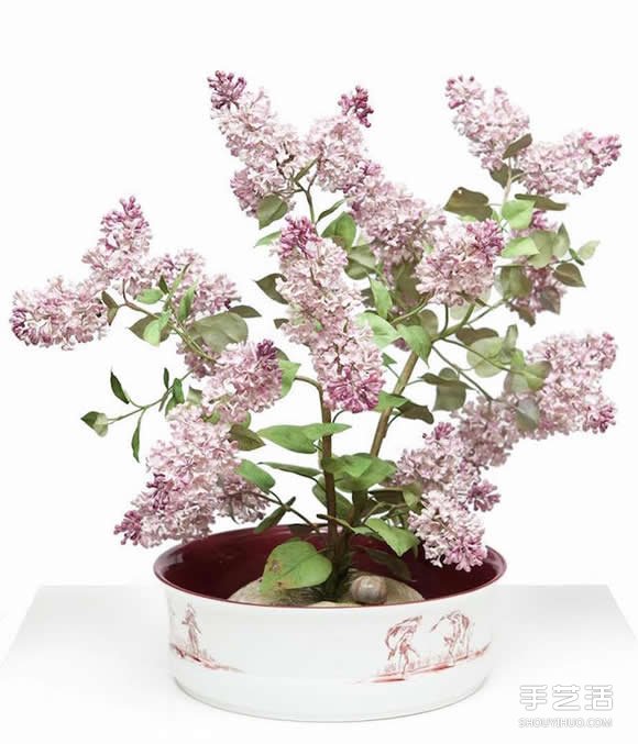 優(yōu)雅素麗的瓷花雕塑 展現(xiàn)奼紫嫣紅的花花世界 -  rpnrmr.com
