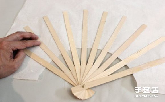 中國(guó)傳統(tǒng)扇子的手工制作方法過(guò)程圖解教程 -  rpnrmr.com