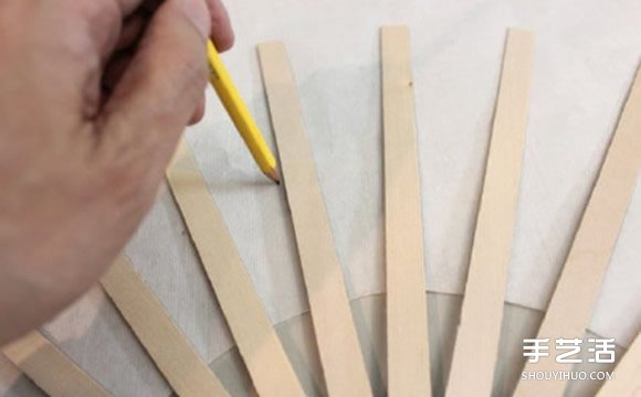 中國(guó)傳統(tǒng)扇子的手工制作方法過(guò)程圖解教程 -  rpnrmr.com