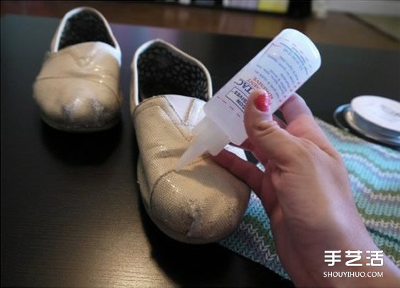 舊鞋子裝飾改造方法 DIY舊鞋子的步驟教程 -  rpnrmr.com