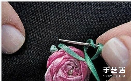 基礎(chǔ)絲帶繡教程：五角玫瑰絲帶繡針法圖解 -  rpnrmr.com