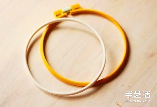 廢棄鑰匙DIY風(fēng)鈴的教程 鑰匙風(fēng)鈴串珠制作方法 -  rpnrmr.com