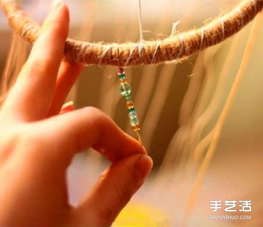 廢棄鑰匙DIY風(fēng)鈴的教程 鑰匙風(fēng)鈴串珠制作方法 -  rpnrmr.com