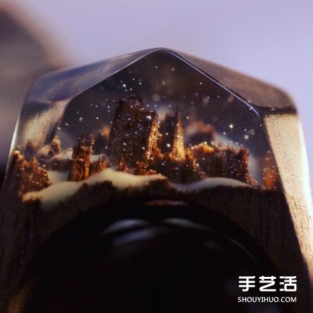 指間裝進(jìn)宇宙 超美的純手工樹脂木戒指圖片 -  rpnrmr.com