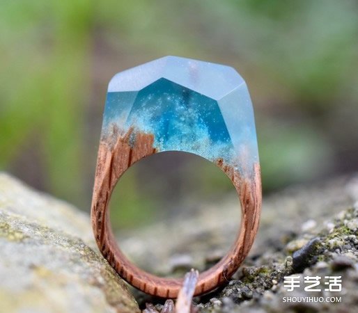 指間裝進(jìn)宇宙 超美的純手工樹脂木戒指圖片 -  rpnrmr.com