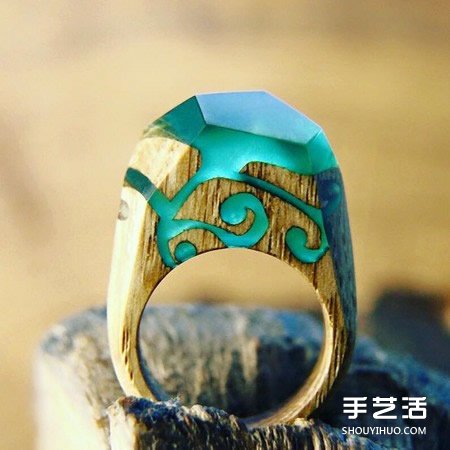 指間裝進(jìn)宇宙 超美的純手工樹脂木戒指圖片 -  rpnrmr.com