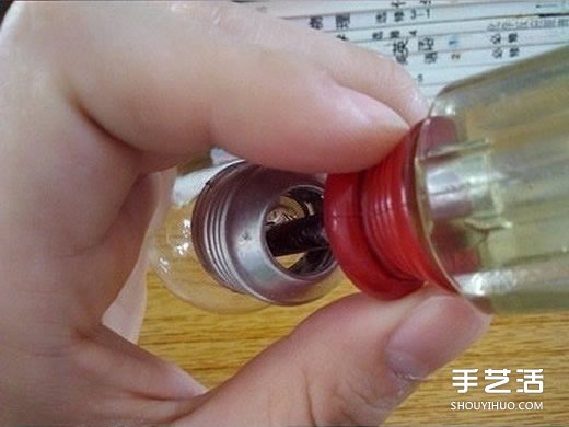 廢燈泡創(chuàng)意DIY 制作迷你多肉植物盆景的教程 -  rpnrmr.com