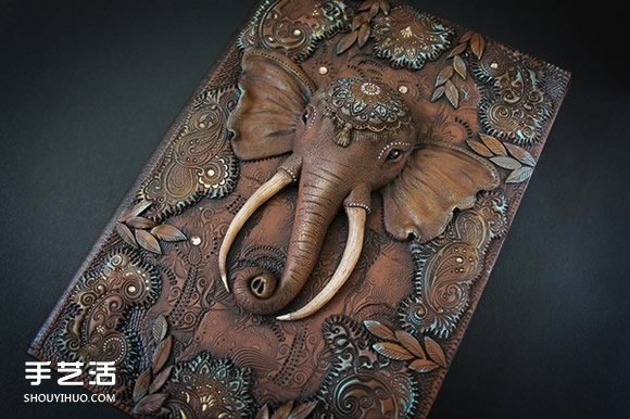 純手工打造：帶有圖案的手工魔法書作品圖片 -  rpnrmr.com