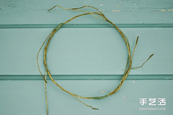 新娘鮮花花環(huán)制作方法 鮮花頭飾花環(huán)DIY教程 -  rpnrmr.com