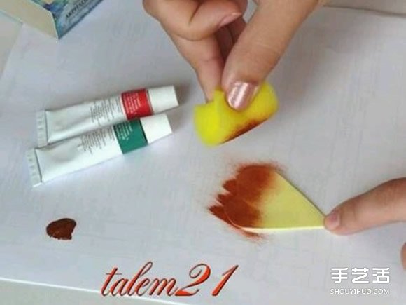 如何用海綿紙做花 海綿紙制作花朵的詳細(xì)步驟 -  rpnrmr.com