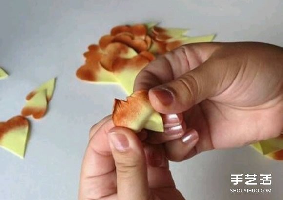 如何用海綿紙做花 海綿紙制作花朵的詳細(xì)步驟 -  rpnrmr.com