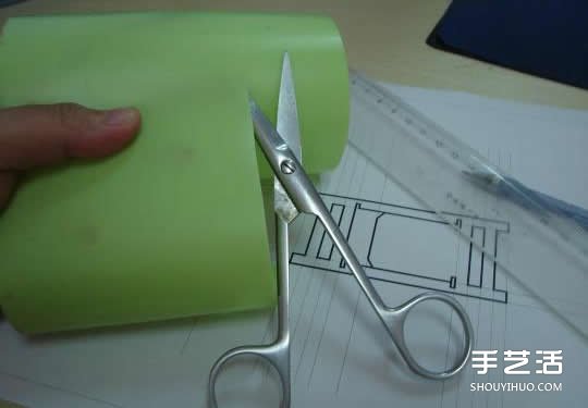 洗潔精瓶子廢物利用DIY制作迷你椅子模型 -  rpnrmr.com