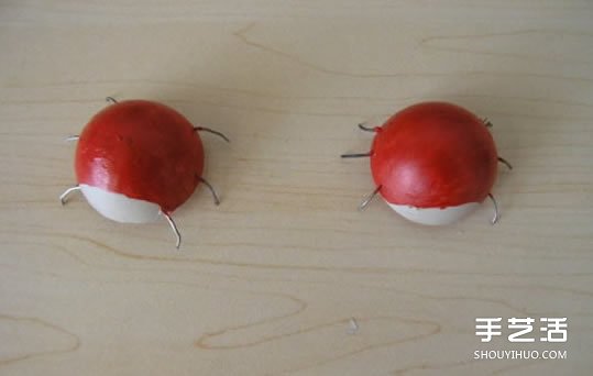 簡(jiǎn)單幼兒小手工：乒乓球制作七星瓢蟲的方法 -  rpnrmr.com