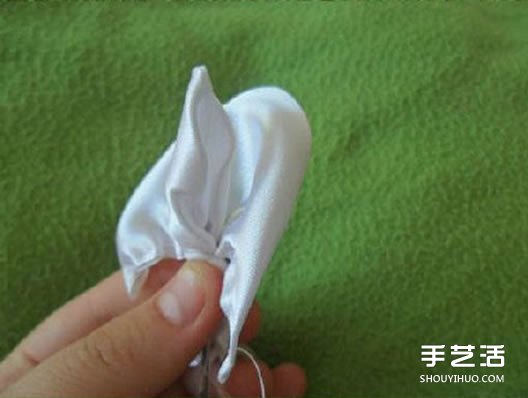 絲帶玫瑰花的折法圖解 寬絲帶玫瑰花的做法 -  rpnrmr.com