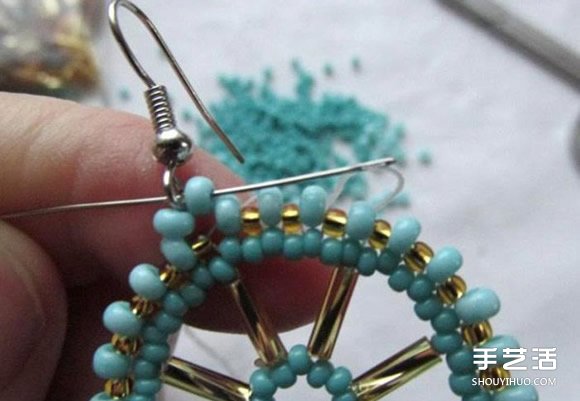 自制串珠捕夢(mèng)網(wǎng)的方法 手工串珠捕夢(mèng)網(wǎng)DIY教程 -  rpnrmr.com