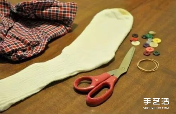 襪子雪人的制作方法 襪子娃娃雪人DIY步驟圖解 -  rpnrmr.com
